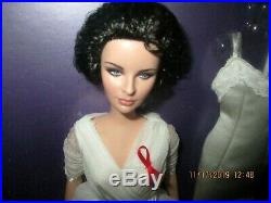 ElizabethTaylor White Diamonds Silkstone Barbie doll Gift set Gold Label New