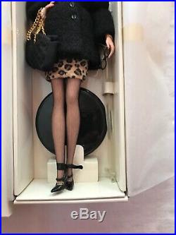 FAO SCHWARZ Silkstone Barbie Fashion Editor New In Box