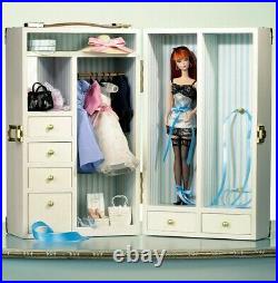 Fashion Model Collection Barbie Doll Wardrobe Carrying Case 2002 Mattel B1328