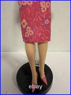 Fashionably Floral Silkstone Barbie Doll Gold Label With Extra Dress