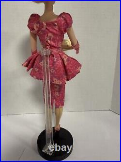 Fashionably Floral Silkstone Barbie Doll Gold Label With Extra Dress