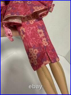 Fashionably Floral Silkstone Barbie Doll Gold Label With Extra Dress