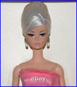 Glam Gown Barbie doll NRFB Fashion Model Silkstone Doll 2016 Ltd edition