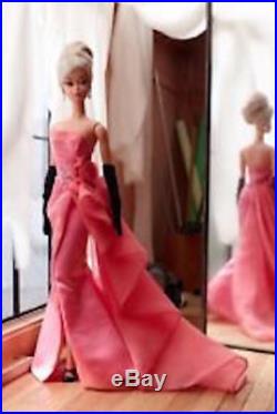 Glam Gown Silkstone Posable-2017-barbie- Sealed In Original Tissue-free Ship