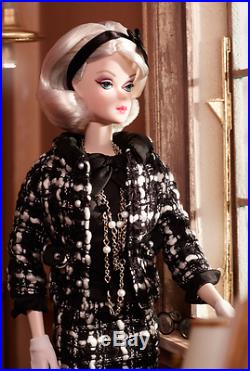 Gold Label Boucle Beauty Silkstone Barbie Doll Tweed Jacket Skirt Necklace