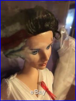 Gold Label Elizabeth Taylor White Diamonds Silkstone Barbie Doll. NRFB