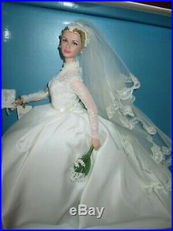 Grace Kelly The Bride Silkstone Barbie NRFB Mint 2011 Gold Label #T7942