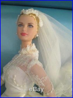 Grace Kelly The Bride Silkstone Barbie -nrfb -2011 Gold Label T7942