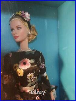Grace Kelly The Romance Silkstone Barbie Doll 2011 Mattel T7944 Nrfb