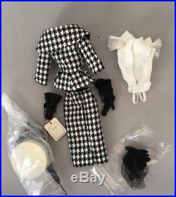Just Out of Box BFMC Walking Suit Silkstone Barbie Fashion MINT Still In Cello