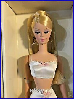 LINGERIE Barbie #1 Silkstone Fashion Model 2000 MIB 26930 Mattel NRFB