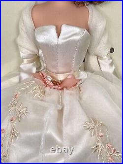 Lady of the Manor Silkstone Barbie 2006 BFMC NRFB MINT VLE 6,300