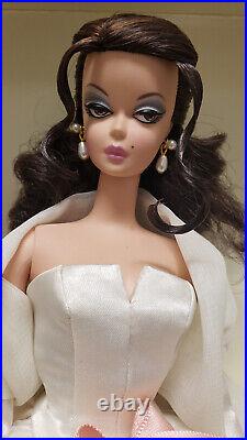 Lady of the Manor Silkstone Barbie Fashion Model Collection Mattel 2006