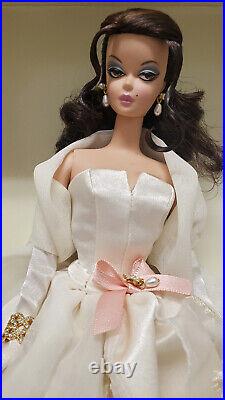 Lady of the Manor Silkstone Barbie Fashion Model Collection Mattel 2006