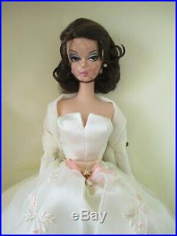 Lady of the Manor Silkstone Barbie NRFB Mint #J059 Gold Label
