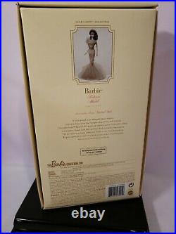 Lavender Luxe Silkstone Barbie Doll 2015 Gold Label Mattel Cgt28 Nrfb