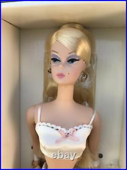 Lingerie Blonde Barbie #1 In The Collectionnrf Mint Boxerror On The Spelling