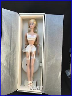 Lingerie Blonde Barbie #1 In The Collectionnrf Mint Boxerror On The Spelling