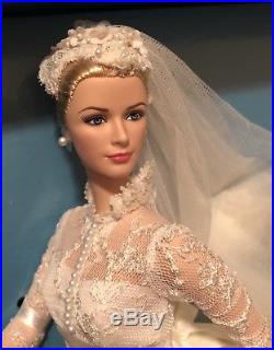 MIB 2011 Barbie Gold Label Silkstone Grace Kelly The Bride Doll NRFB