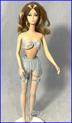 Market Day Silkstone Barbie Fashion Model 2007 Gold Label Wearing Blue Lingerie