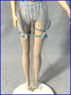 Market Day Silkstone Barbie Fashion Model 2007 Gold Label Wearing Blue Lingerie