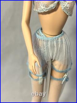 Market Day Silkstone Barbie Fashion Model 2007 Gold Label Wearing Blue Lingerie