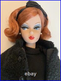 Mattel 2000 FAO SCHWARTZ FASHION EDITOR Silkstone Barbie Doll