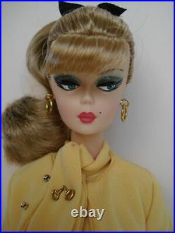 MattelSilkstone Barbie Fashion Model Collection 2007 The Secretary Gold label