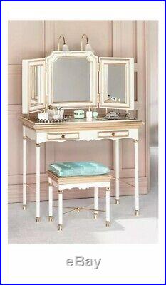 NRFB- SILKSTONE VANITY & BENCH With ACCESSORIES FOR BARBIE DOLL 2004 B3436 SEALED