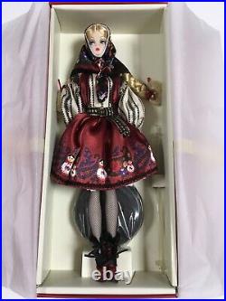 New 2011 Russian Mila Silkstone Barbie-Fashion Model Collection-Gold Label