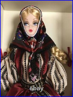 New 2011 Russian Mila Silkstone Barbie-Fashion Model Collection-Gold Label
