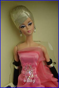 Nrfb Bfc Exclusive Glam Gown Silkstone Barbie Doll Fashion Model Collection