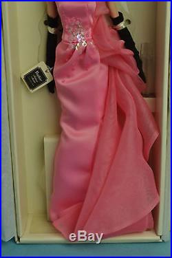 Nrfb Bfc Exclusive Glam Gown Silkstone Barbie Doll Fashion Model Collection
