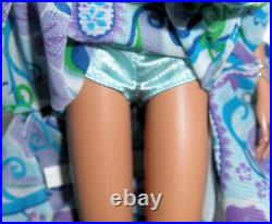 Palm Beach Breeze Silkstone Barbie Doll NRFB 2010 R4484 Less Than 5,800 WW