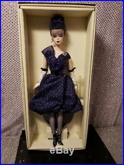 Parisienne Pretty Silkstone Barbie Doll 2009 Gold Label Mattel #n6594 Mint Nrfb