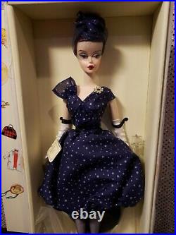 Parisienne Pretty Silkstone Barbie Doll 2009 Gold Label Mattel #n6594 Nrfb