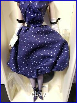 Parisienne Pretty Silkstone Barbie Doll 2009 Gold Label Mattel #n6594 Nrfb