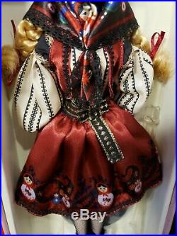 Rare Mila Silkstone Barbie Doll 2010 Gold Label Mattel T7672 Nrfb