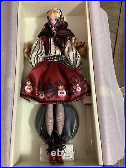 Rare Silkstone Barbie Doll Mila 2010 Gold Label Mattel T7672 Nrfb