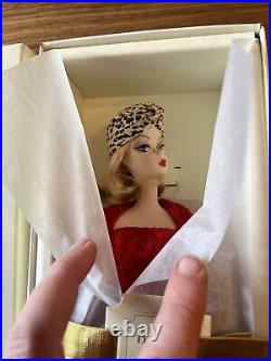 Red Hot Reviews Silkstone Barbie Doll 9,700 WW Gold Label NRFB K7918