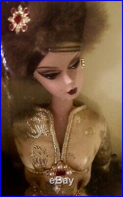 SILKSTONE Barbie JE NE SAIS QUOI NRFB Gold LABEL 2008 #L9598 NRFB