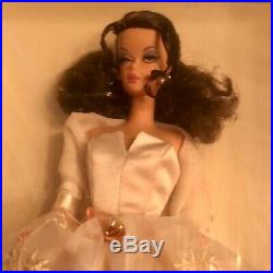 SILKSTONE Barbie LADY OF THE MANOR Gold Label RARE 2006 #J0959 NRFB