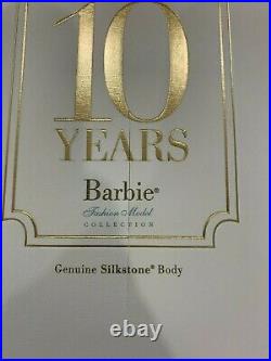 Silkstone Barbie 10 Years Fashion Model Tribute 2010 Gold Label Mattel T2155 New