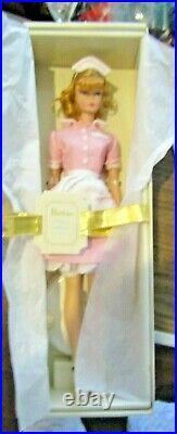 Silkstone Barbie The Waitress Nrfb