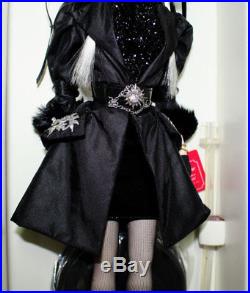 Silkstone Verushka Barbie Doll T7674, 2010 NRFB Gold label