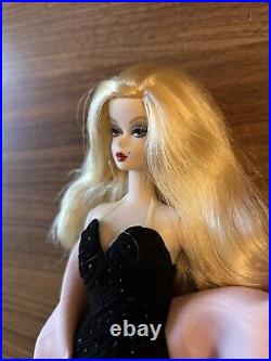 Stunning In The Spotlight Silkstone Barbie Doll 2009 Mattel N6603 Complete