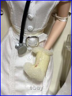 THE NURSE SILKSTONE BARBIE NRFB FASHION MODEL COLLECTION Gold Label