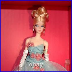 The Gala's Best Platinum Label BFMC Barbie Signature Poseable Silkstone GHT69