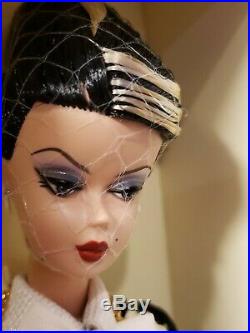 The Shop Girl Foreign Market Silkstone Barbie Doll Mattel #m4971 Nrfb