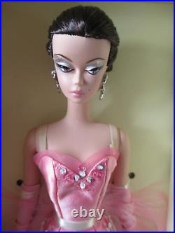 The Showgirl Silkstone Barbie NRFB BFMC Gold Label 2008 Mattel L9597